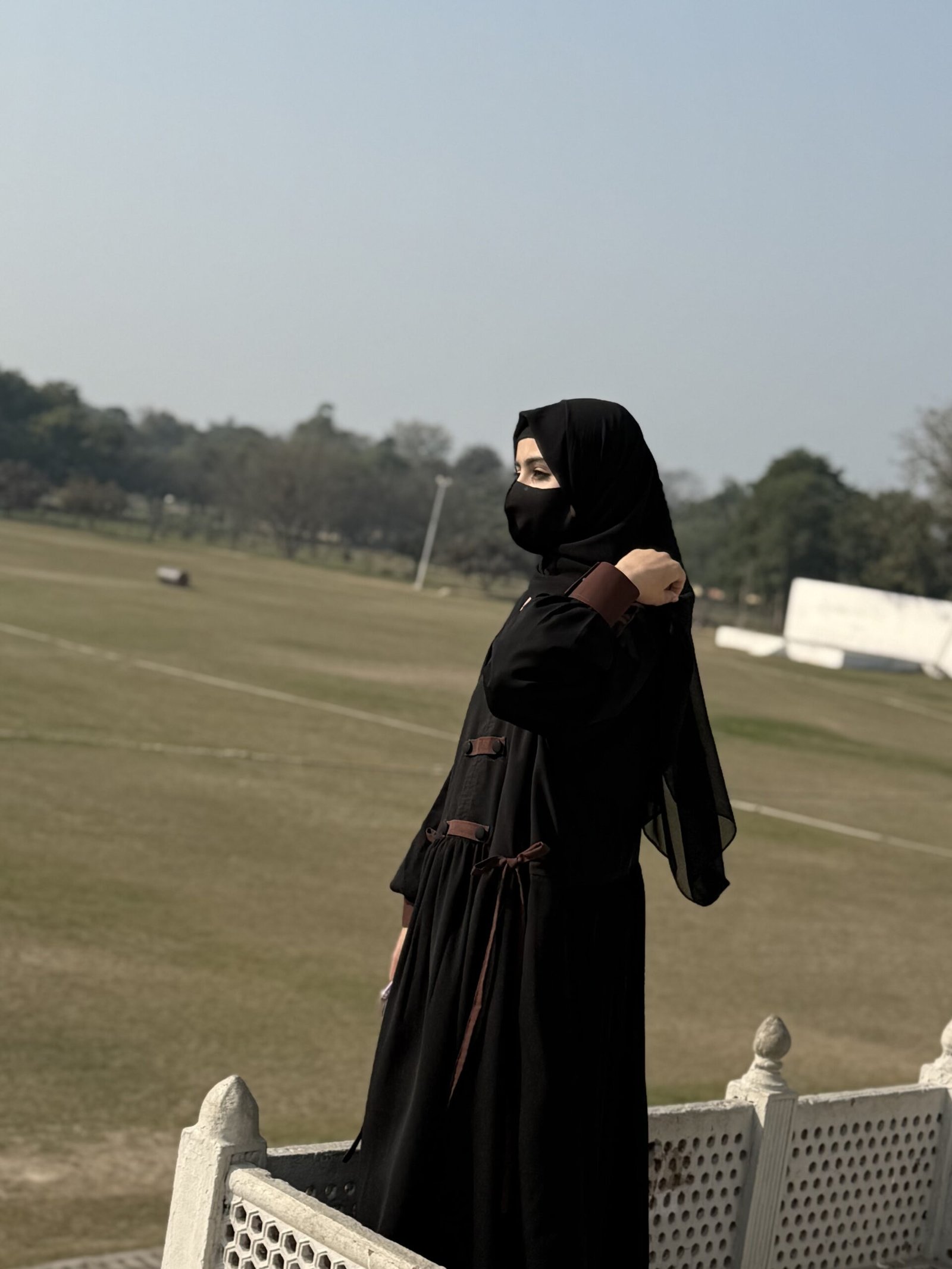 Black & Chocolate Brown Tone Contrast Abaya - Image 9