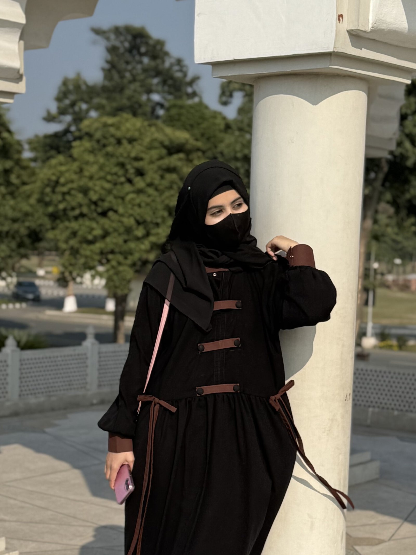 Black & Chocolate Brown Tone Contrast Abaya - Image 11